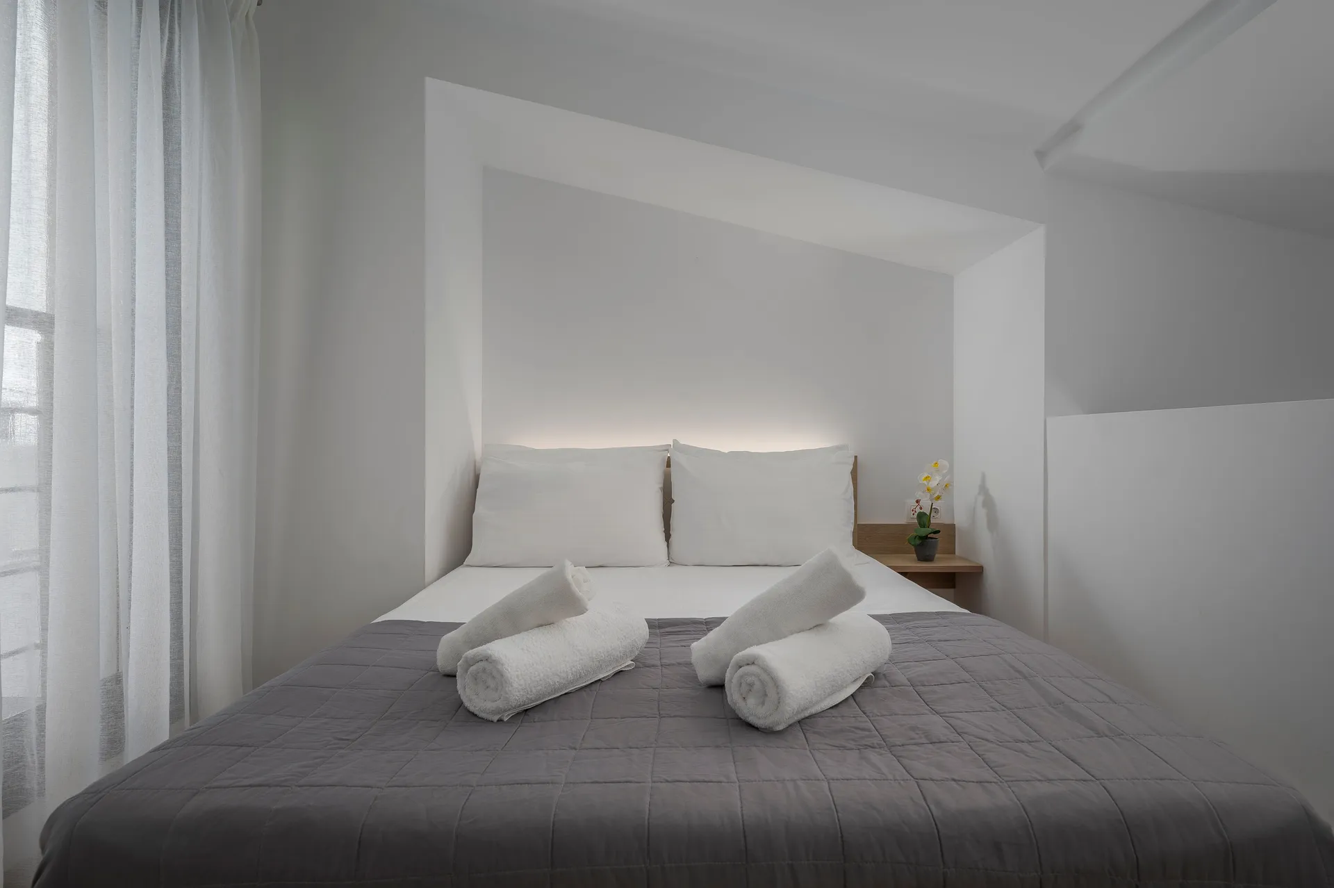 Tiara Holidays - Cavo Blue Coastal Living - Duplex Suite Sea View - bedroom